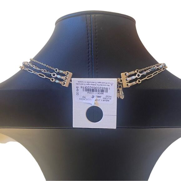 Modern Metal Shapes Two Tone Triple Layer Necklace. - Picture 4 of 5